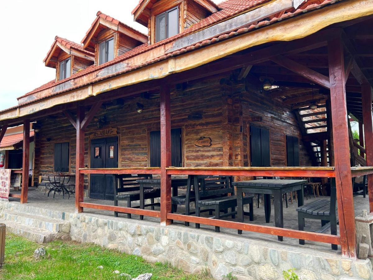 Satul Traditional Lodge