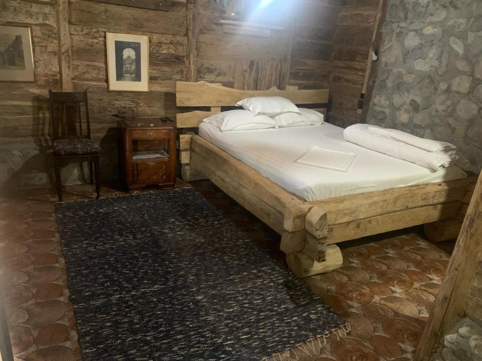 Satul Traditional Lodge *